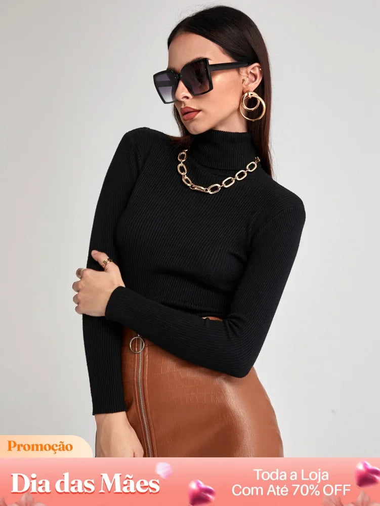 Blusa Social Canelada com Gola Alta e Manga Longa Blusa Social Canelada com Gola Alta e Manga Longa