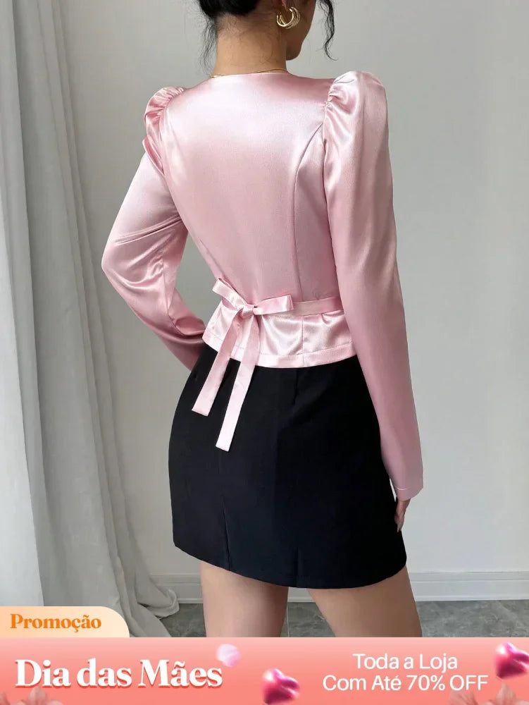Blusa Cropped de Cetim com Botões e Mangas Bufantes Blusa Cropped Alfaiataria Estampada com Botões