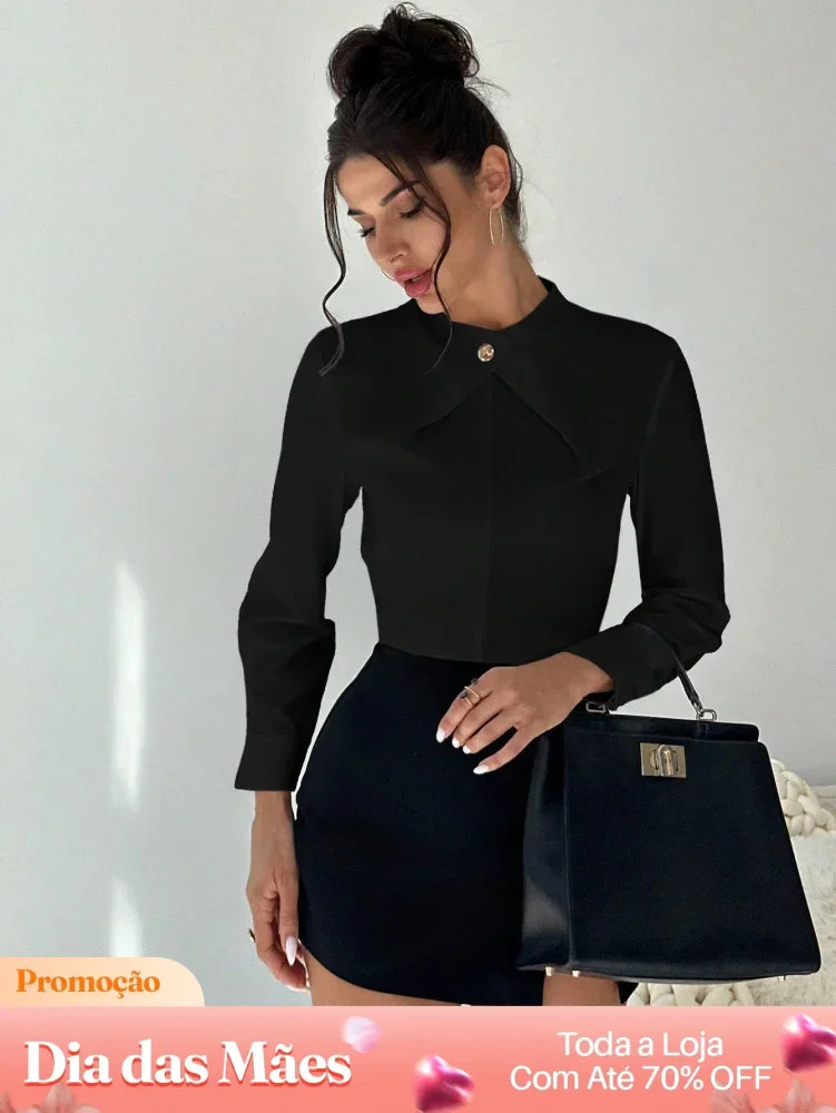 Blusa Social Elegante com Gola Diferenciada e Botão Preto / P Blusa Social Elegante com Gola Diferenciada e Botão
